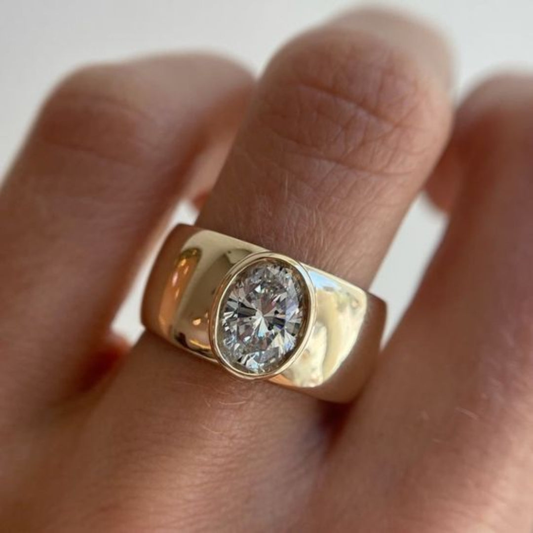 Vintage Ring with Inlaid Golden Zirconia
