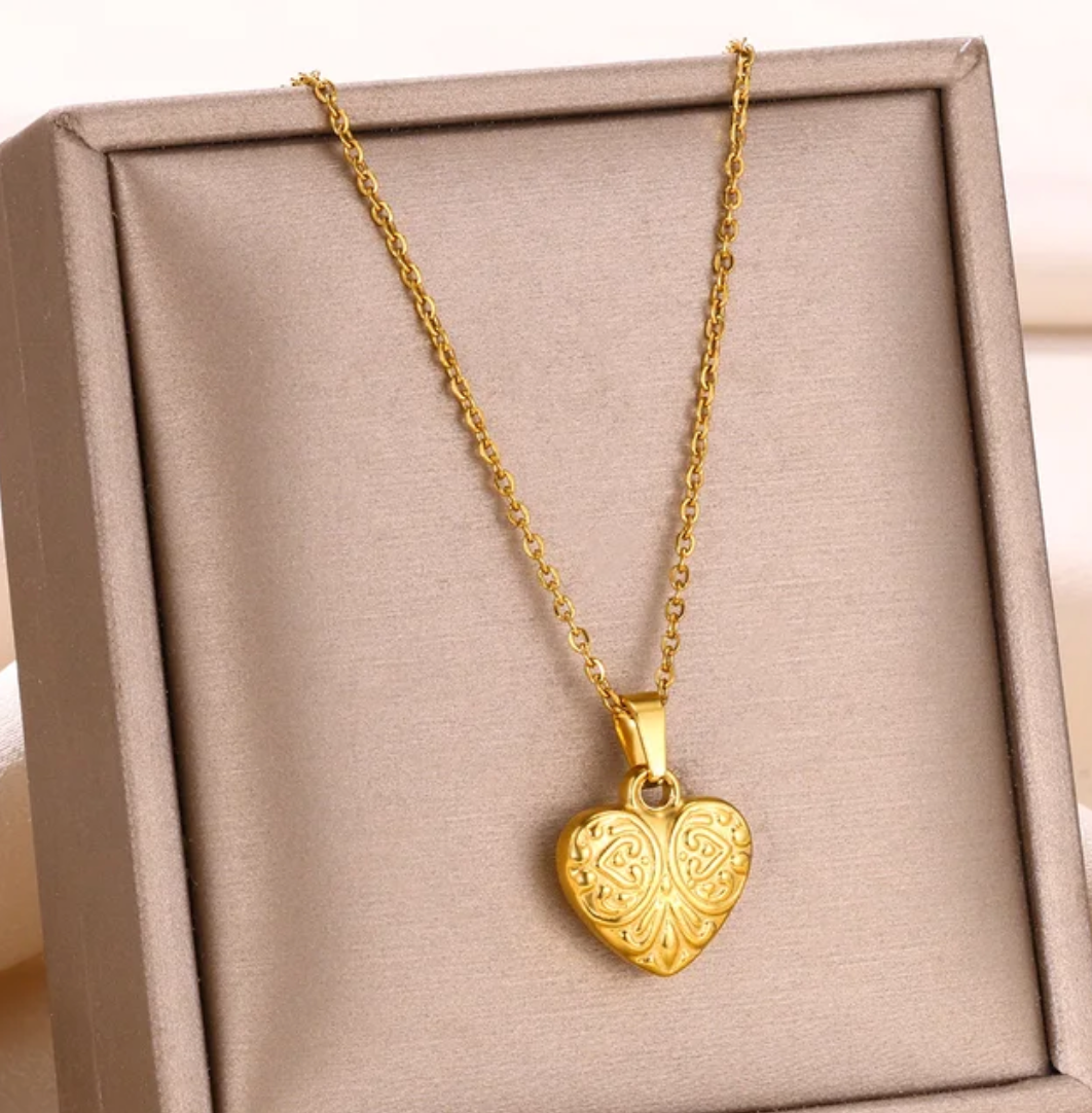 Cherie Gold heart Necklace