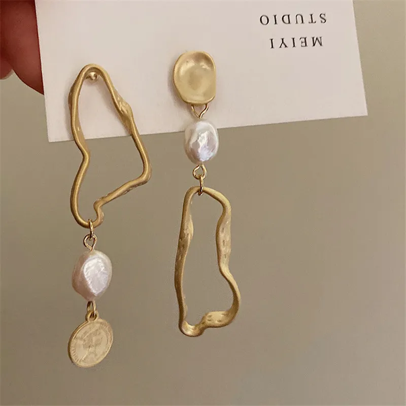 Earrings with unique Art design