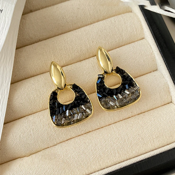 Elegant Nior Painted Gold Earrings