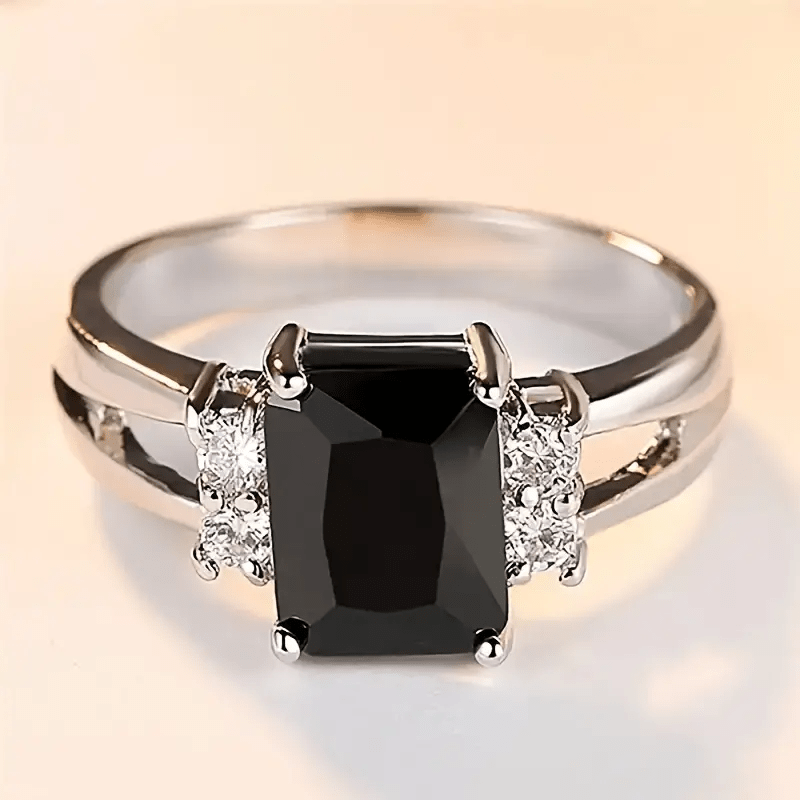 Vintage Onyx Bright Ring