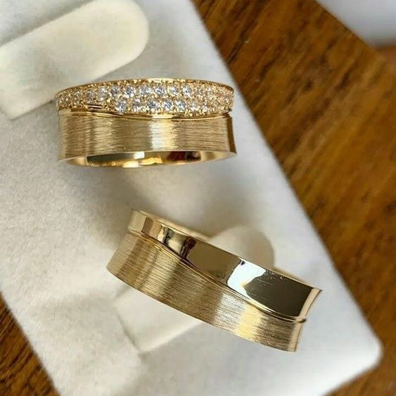Special Glitter Gold Rings