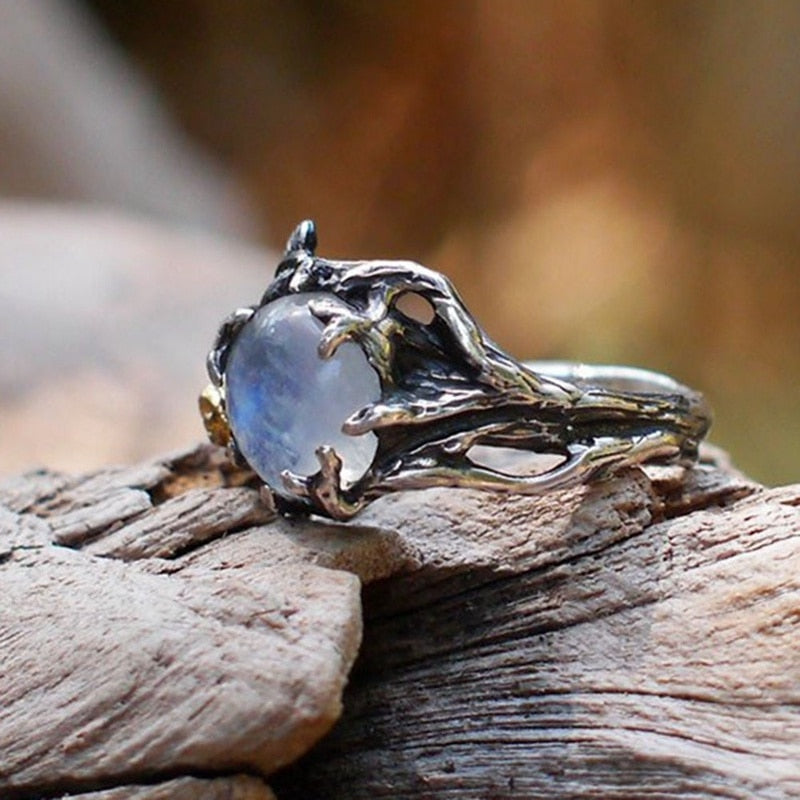 Special Stone Vintage ring