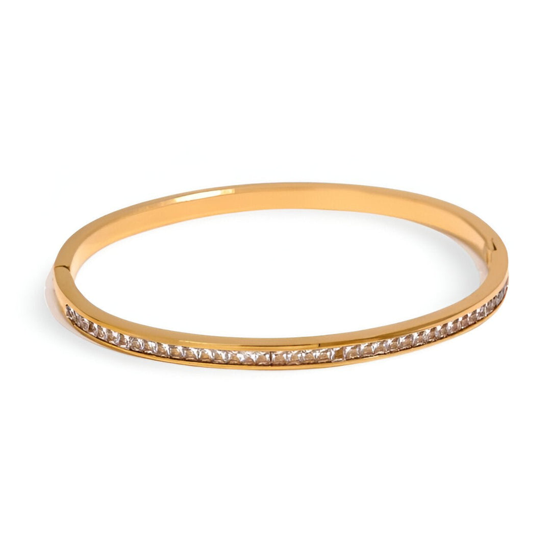 Color Diamond in Gold Bracelet