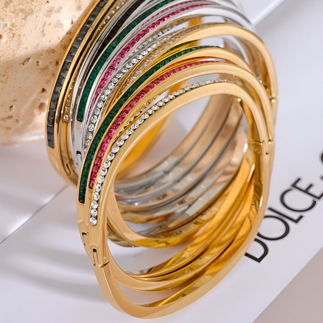 Color Diamond in Gold Bracelet