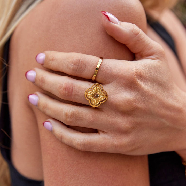 Lucky Flower Ring